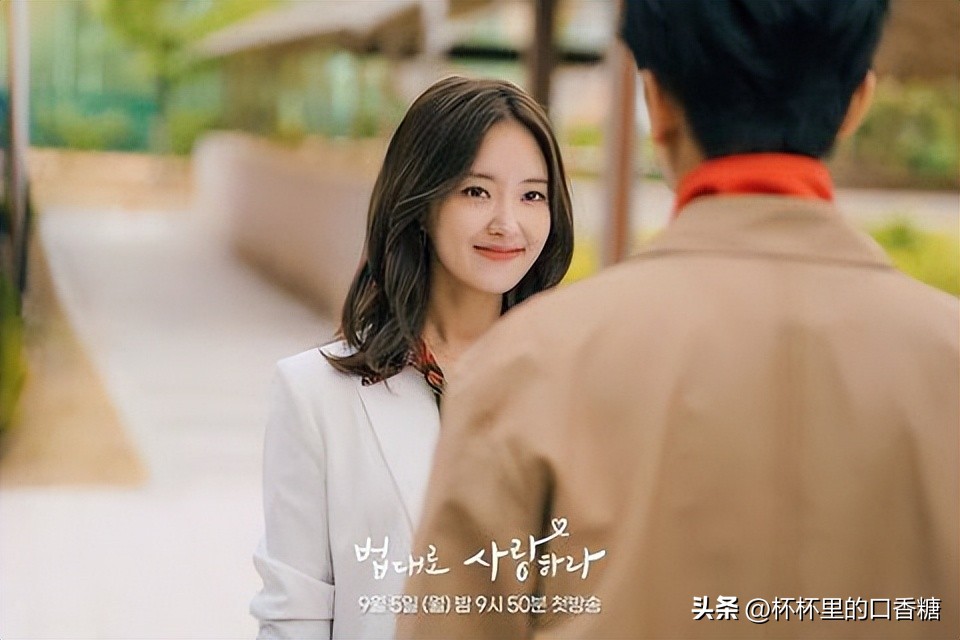 秋瓷炫宋仲基金高银演的电视,2020必看十部韩剧宋仲基