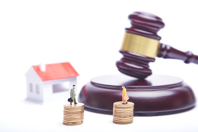 唯一住房被法拍前可以住在里面吗,什么情况下住房会被法拍