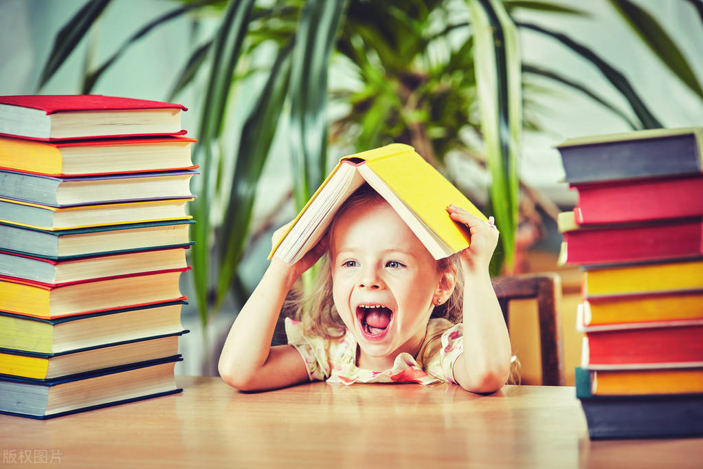 清洁工花三个月工资给孩子买手机,清洁工大叔买手机后续