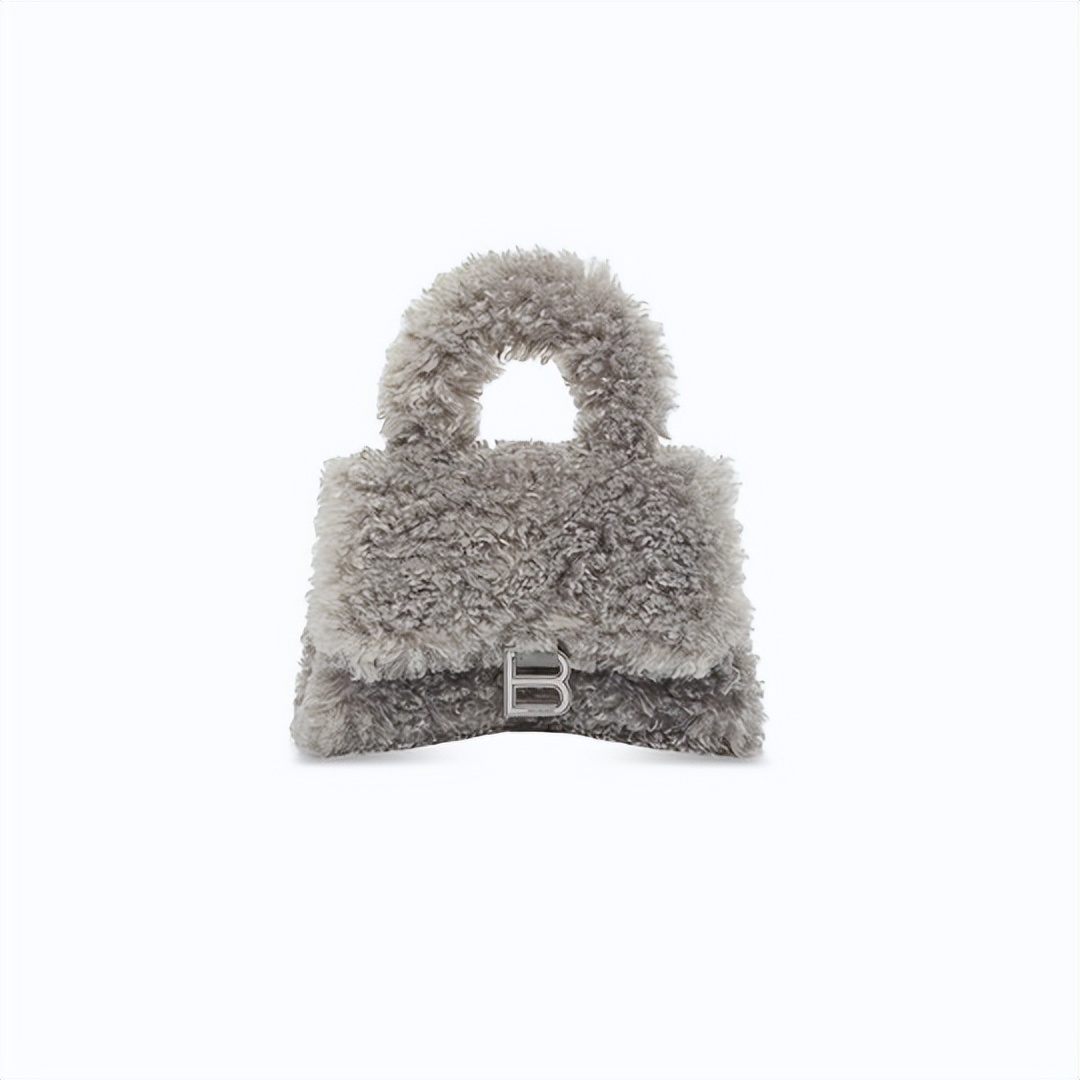 balenciaga粉色蝴蝶结包,balenciaga包包什么档次