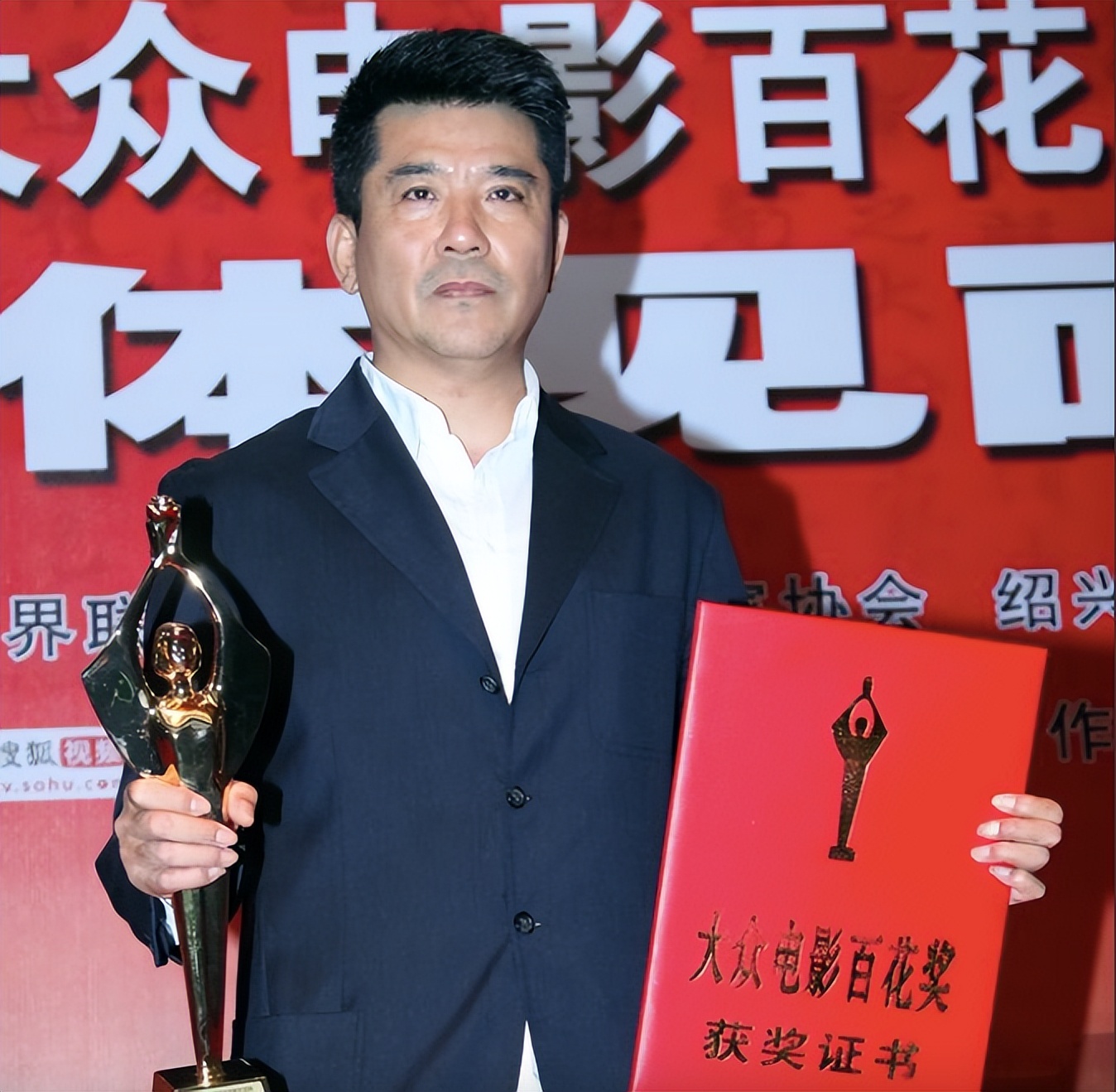 盘点9位山东男明星,山东最帅的5个男明星