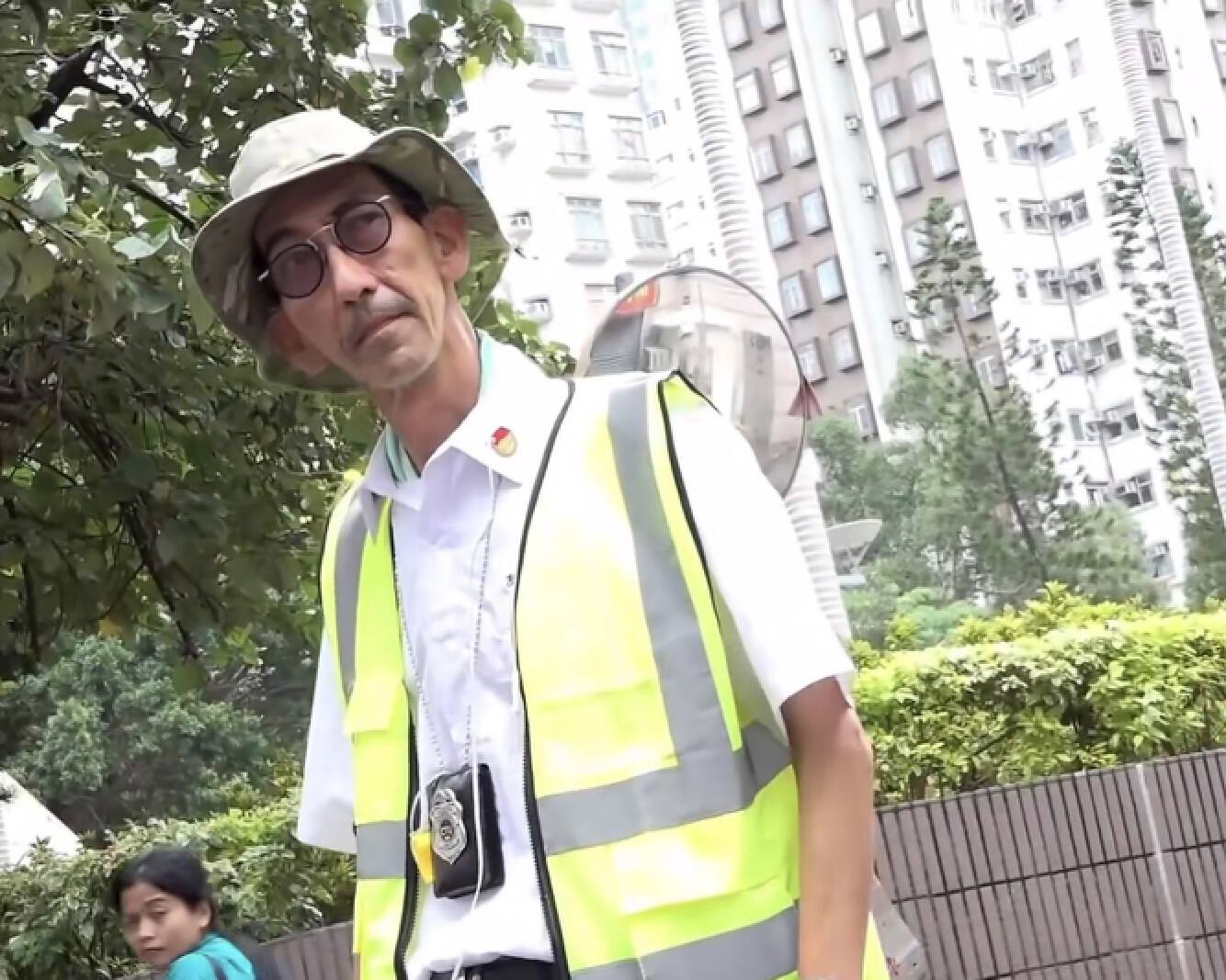 想不到，沦落到当保安、被嫌弃的车保罗，其实是个“精神贵族”