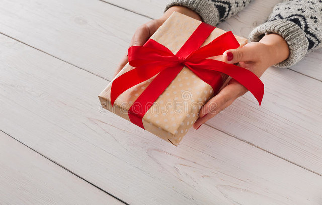 520老婆要礼物怎么办,520送给老婆礼物暖心话