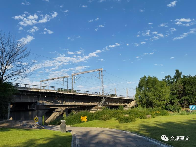 周末徒步免费景点攻略,此生必打卡的山跟徒步路线