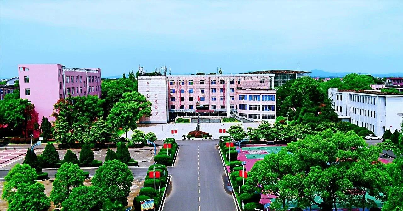 江西省万安中学分校,江西万安初中学校