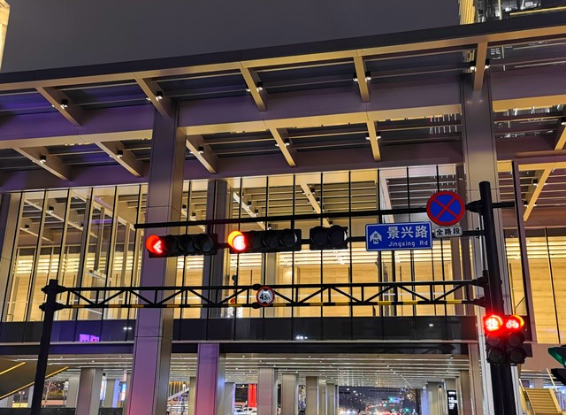 2023年手机屏幕多大最合适,怎么选择手机用的什么屏幕