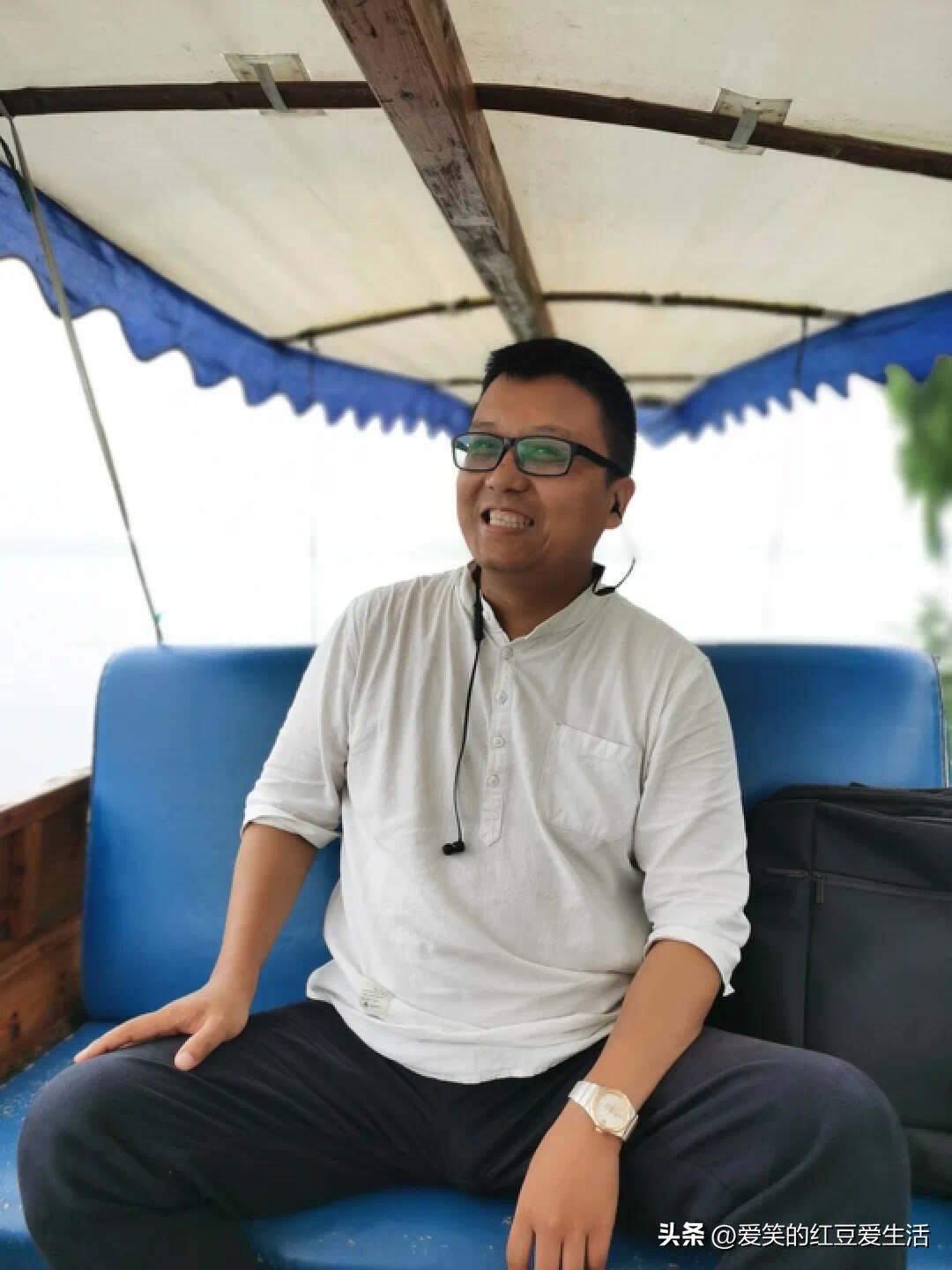 良心导游暖心劝游客理智购物,游客购物量太少被导游骂