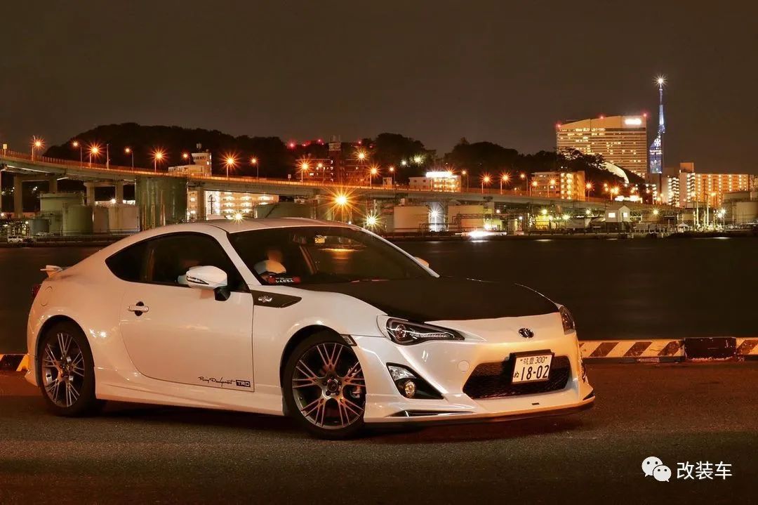 头文字d的女朋友,头文字d里面gt86的车主