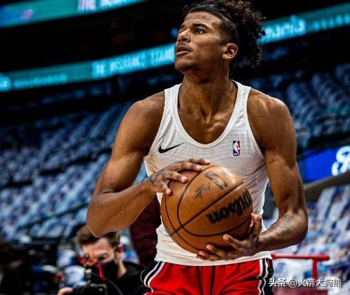 杰伦格林连续两场40+,杰伦格林连续三场40+