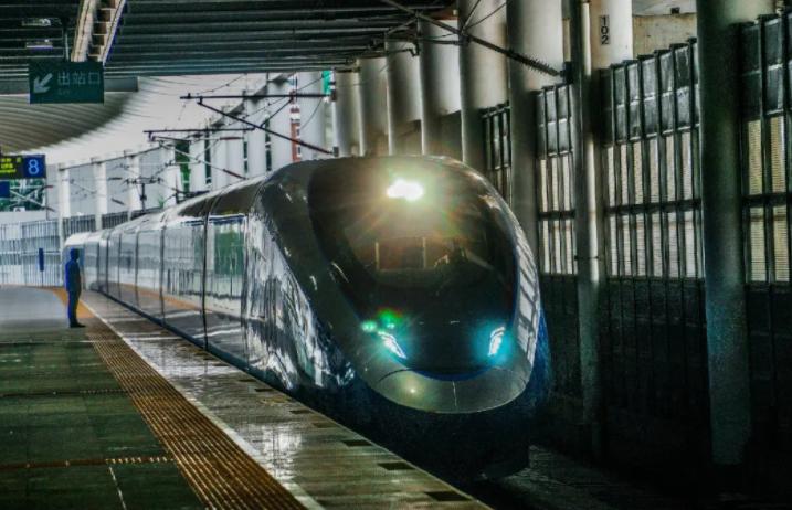 高铁和动车有什么区别终于明白了,高铁和动车的区别在哪官方解释