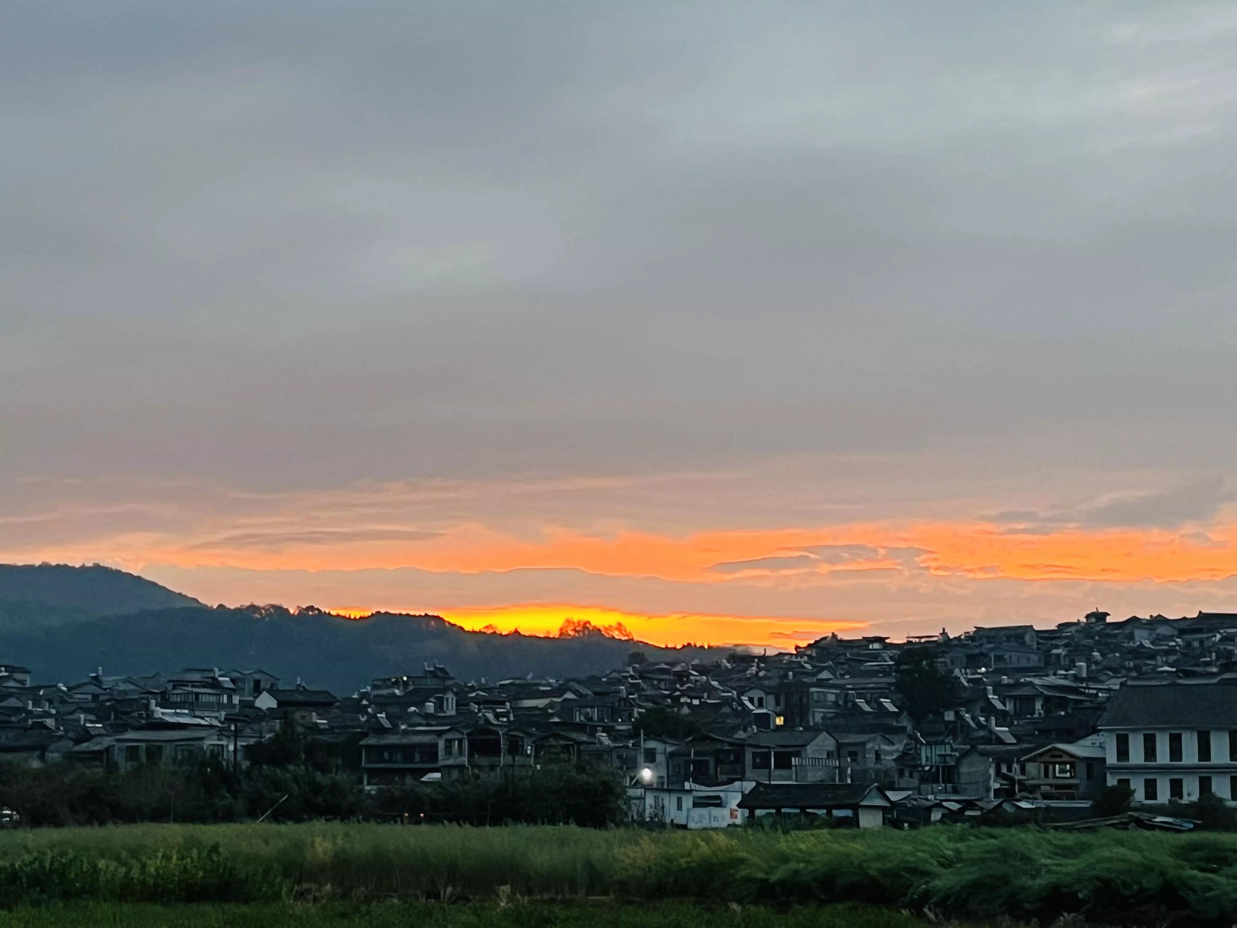 母亲节在朋友圈等社交空间尽孝,母亲节在朋友圈晒孝顺