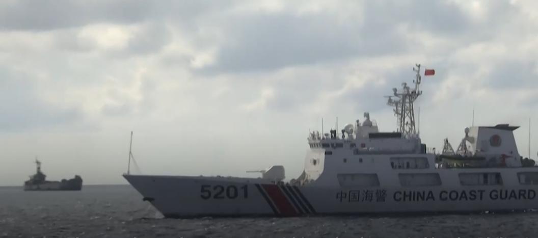 中国海警与菲律宾海警船海上追逐,中国海警与菲律宾海警船对峙视频