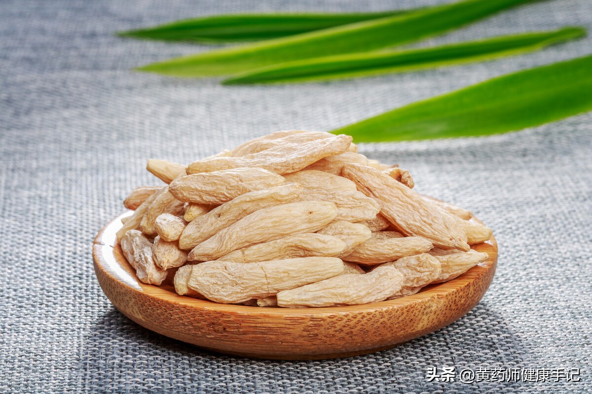 补肾阳气血不足的中成药,既能补阴阳又能气血双补的中成药