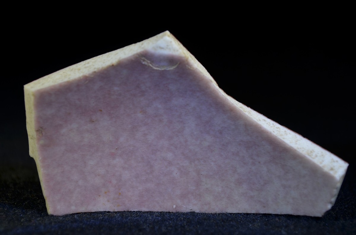 康熙时期红釉瓶图片,淡描青花瓷器鉴定