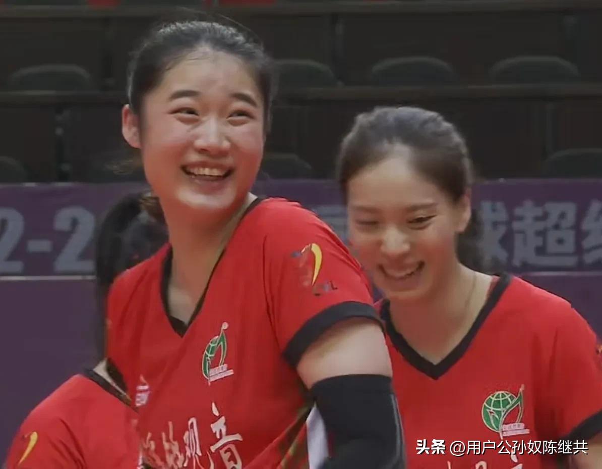 福建女排沈泽教练,福建女排教练沈泽照片