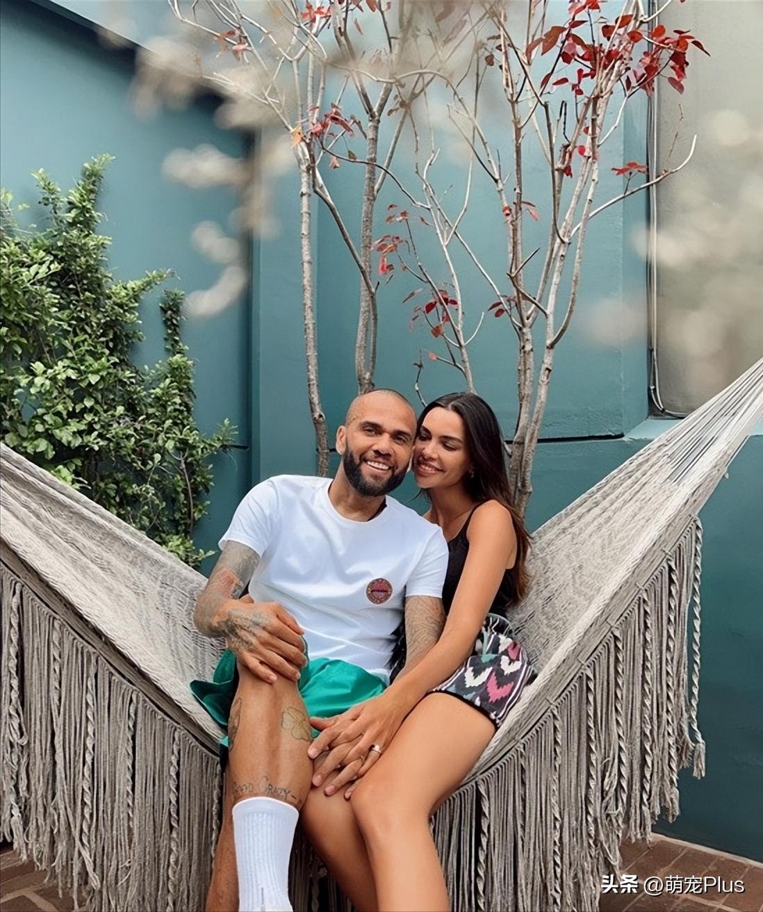 世界杯大嫂团：值得巴西后卫追3次的美女JoanaSanz