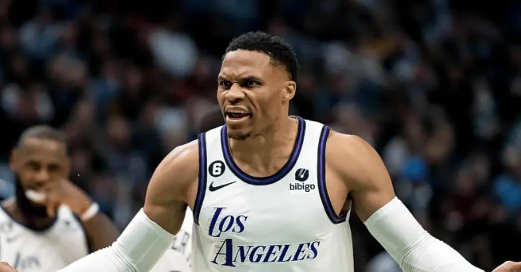 湖人辟谣,2020西决湖人对掘金第五场老詹