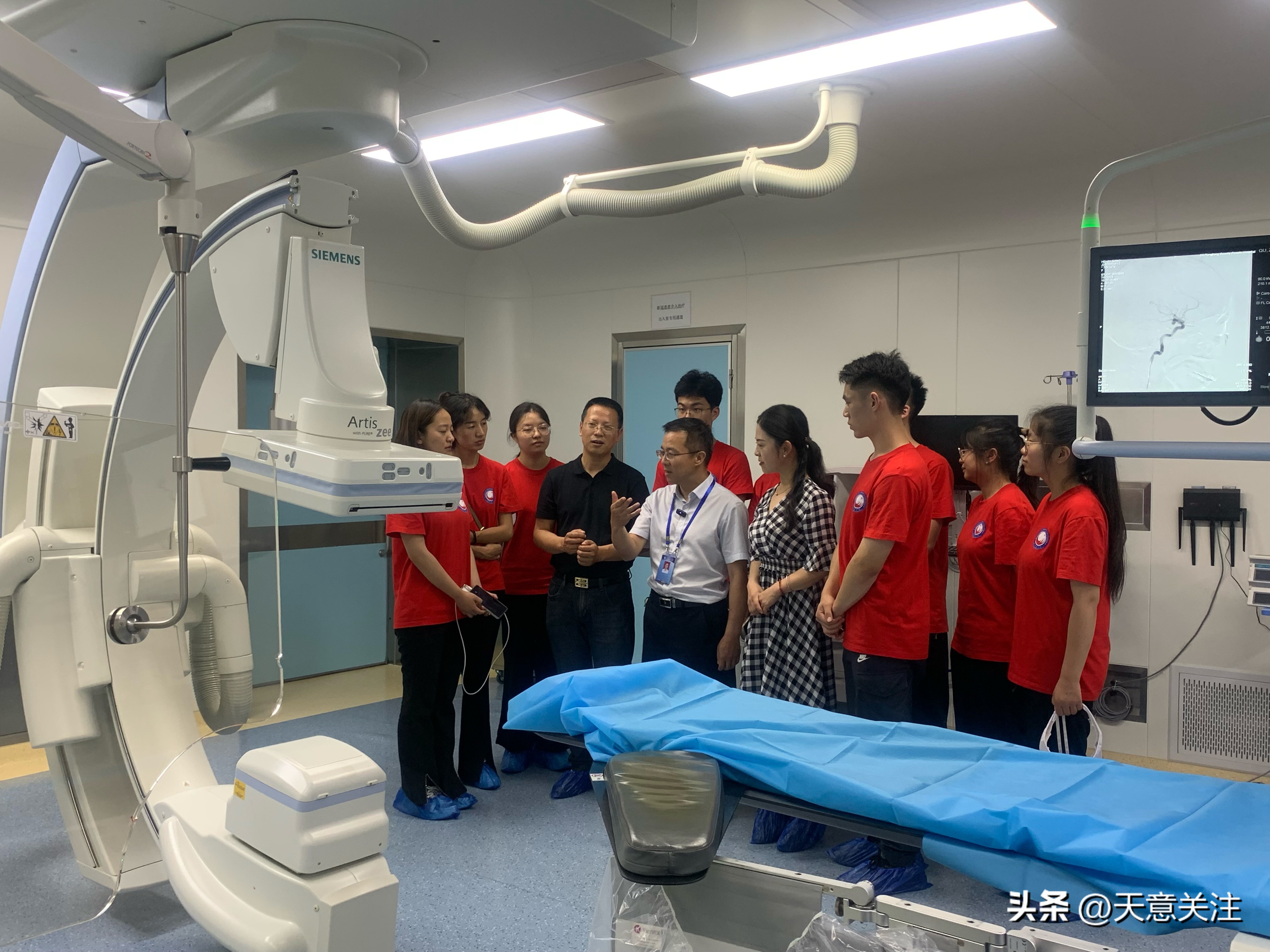 医路追光淬炼青春——成都医学院打造“行走的思政课堂”