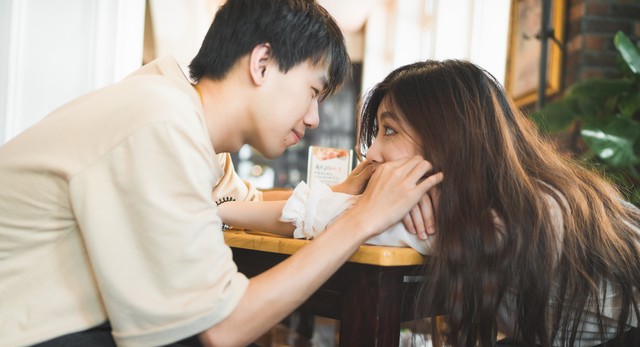 男女关系欲擒故纵的表现,中年人的两性相处之道