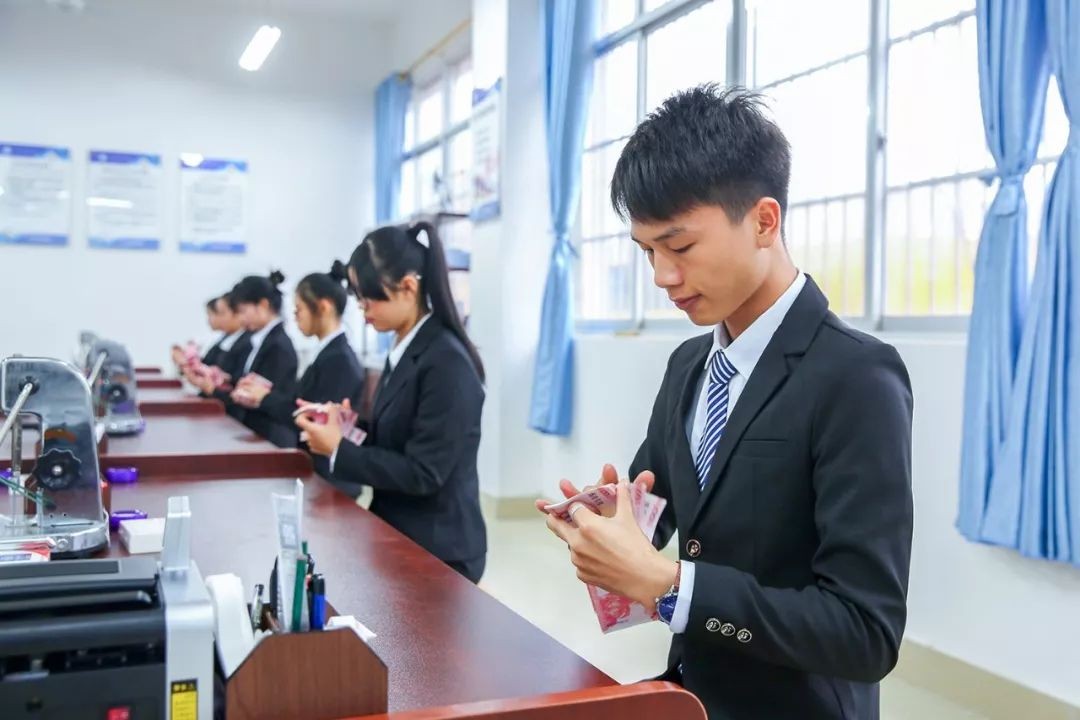 2023十大好就业专业,就业前景超好的5个热门专业