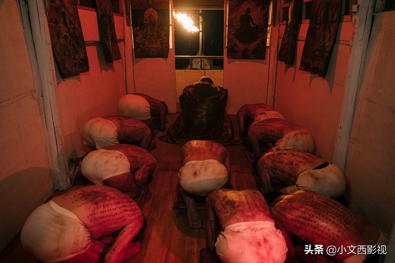 《咒》看完了吗，爆肝加急出稿，这绝对是一部细思极恐的恐怖佳作