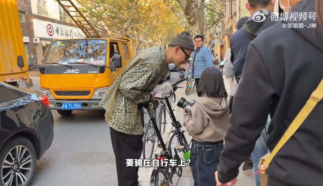 拍欧阳娜娜的小摄影师,年龄最小的摄影网红