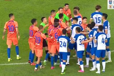 没法踢了?丑陋的判罚再次左右比赛。中超执法泰山已现破窗效应