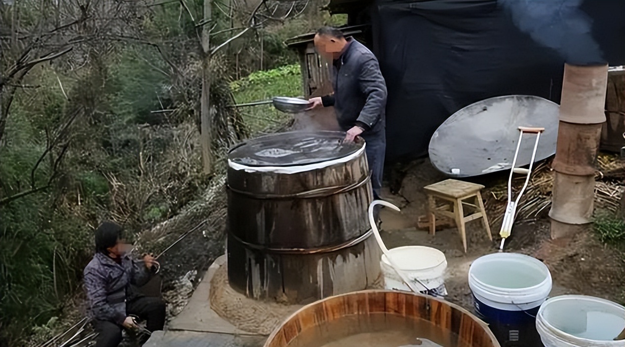农民自家制散酒,农村的自酿白酒一般多少钱一斤