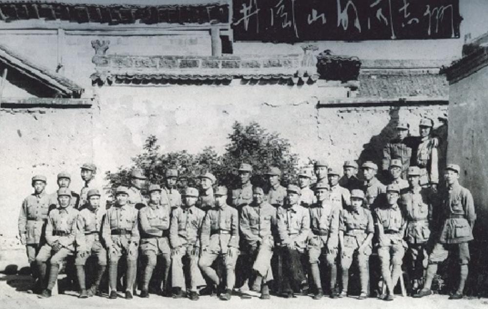 毛主席视察杭州,市委书记却“摆官架子”不迎接,江华有何来头?