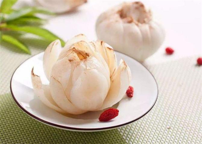 百合功效与作用鲜百合能吃吗,鲜百合50克相炒等于干百合多少克