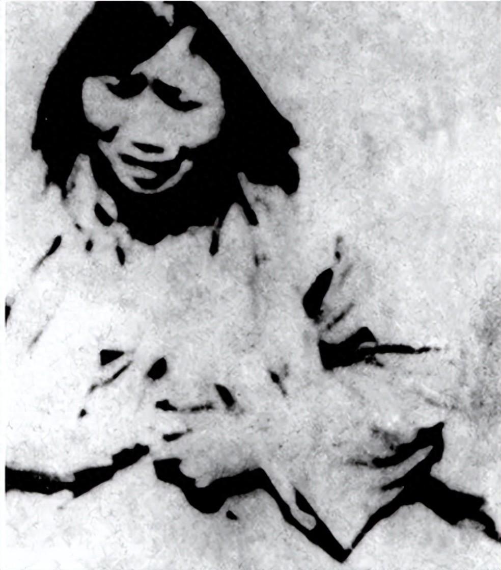 鏃ュ啗鍏借褰╄壊鐓х墖,渚靛崕鏃ュ啗鍏借缁濈増鐓х墖