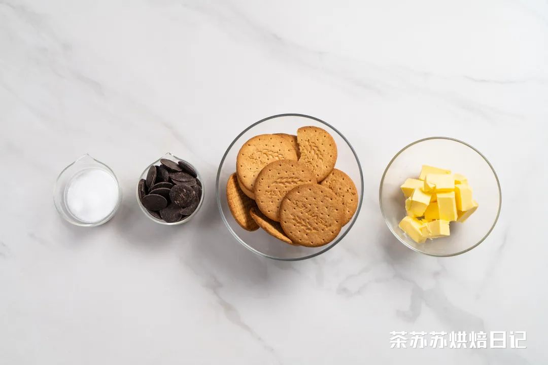 女王款蛋糕个性简单,女王自己做主的蛋糕应该怎样做