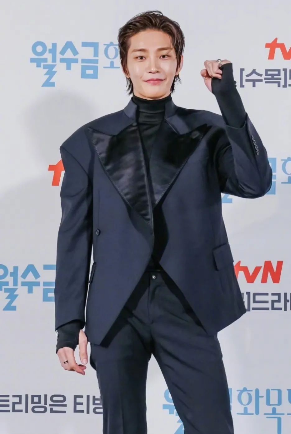 韩国流行宽肩,宽肩在韩国多流行