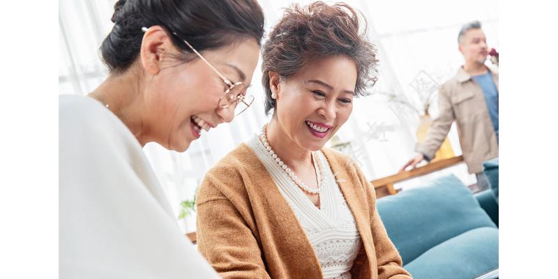 日本打工八年娶了日本老婆,中国在日本打工娶日本媳妇