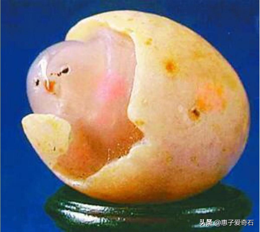 世界上最美的玛瑙,内蒙玛瑙湖出土三亿的玛瑙