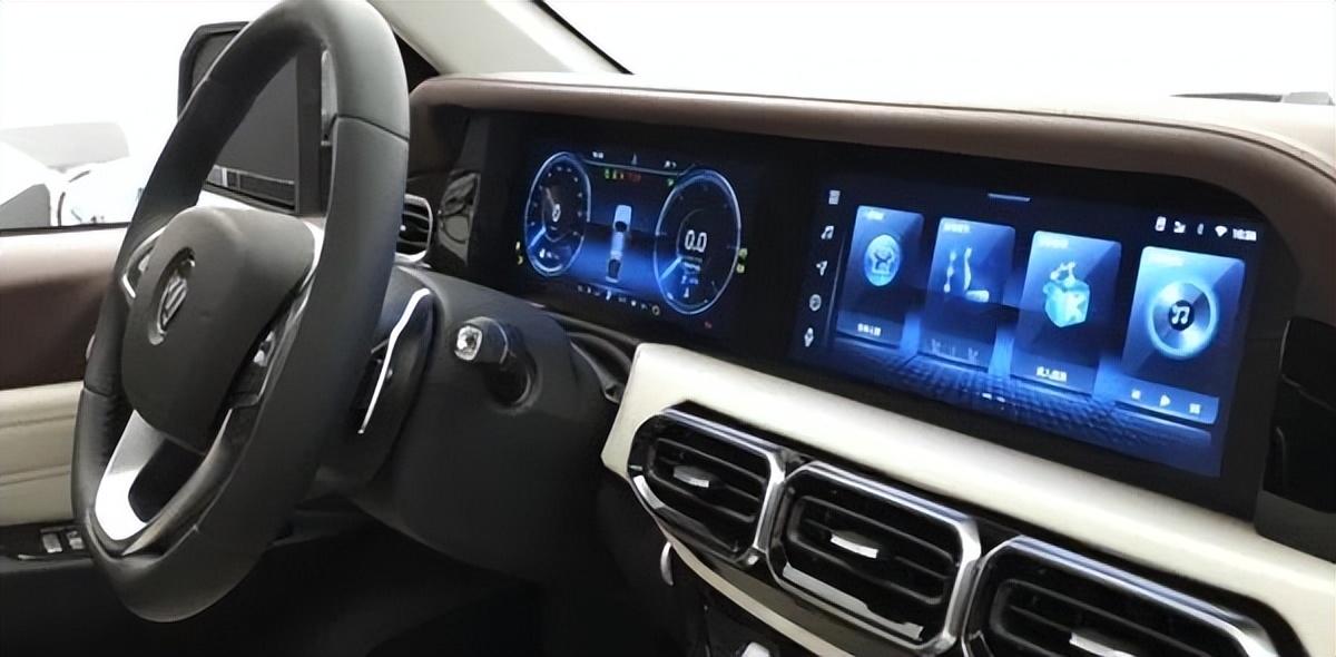 双联屏不一定要看奔驰福田皮卡大将军双联屏实车曝光|卡车之友网