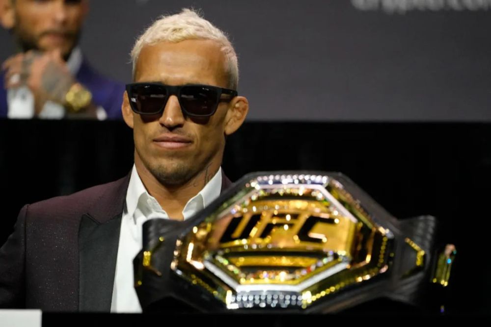 从抑郁症少年到ufc冠军,奥利维拉是ufc最强柔术吗