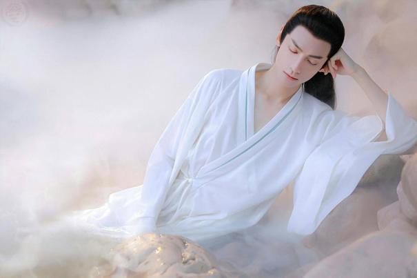 同一张脸差别可以有多大？一眼万年和丑爆屏幕全看造型师