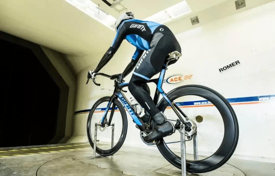 昨夜今晨发生了什么?|YiMagazine