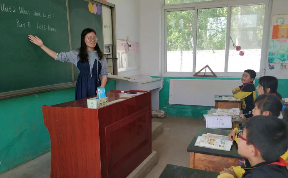 为什么英语老师比其他老师漂亮,为什么英语老师都很有钱