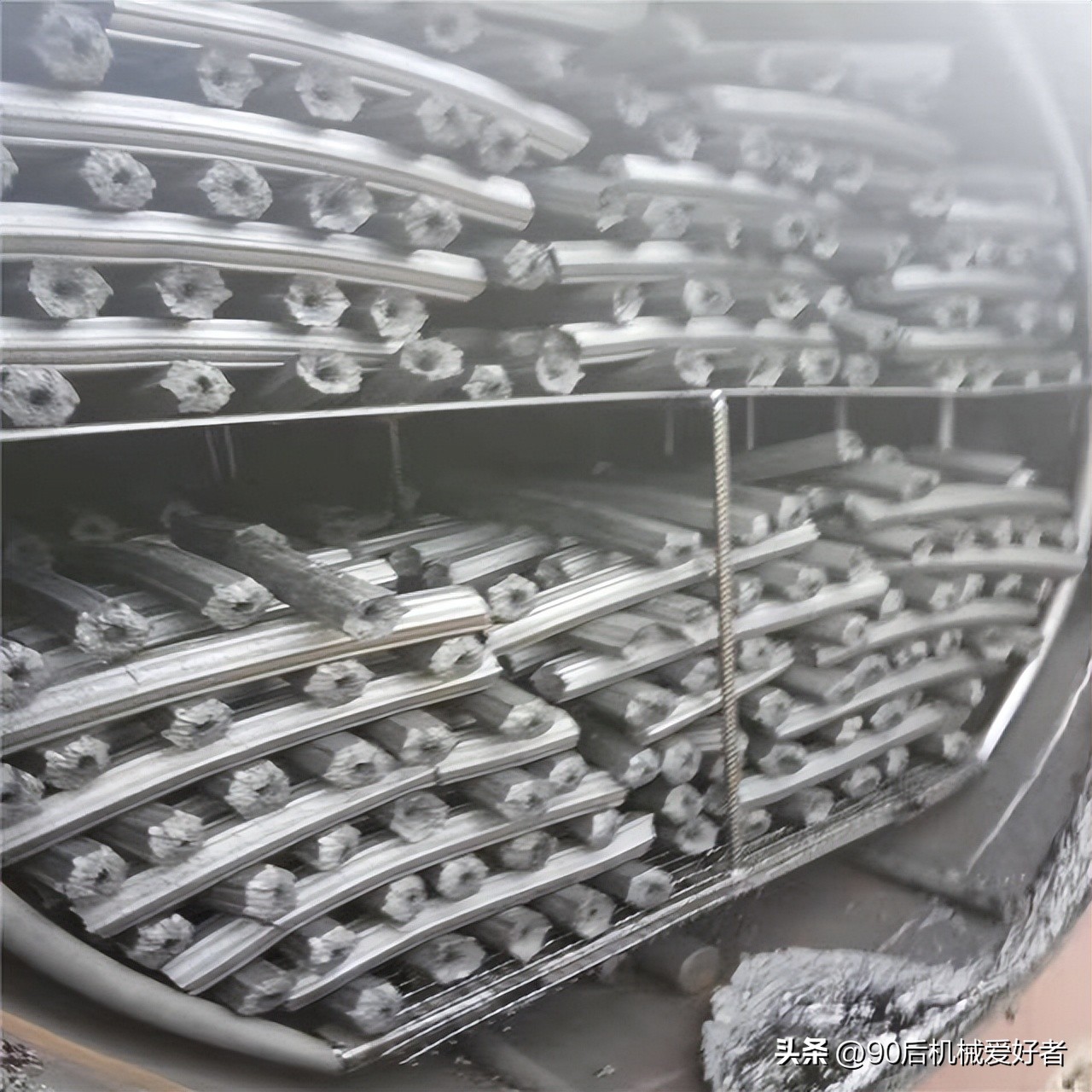 烧烤木炭生产设备有哪些,木炭机制作木炭视频教程