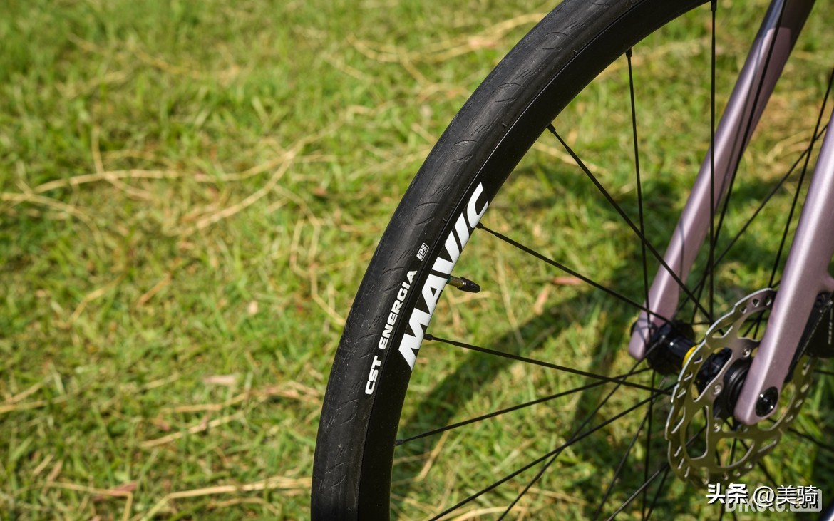 另类入门碳车VanRyselNCRCF公路车评测