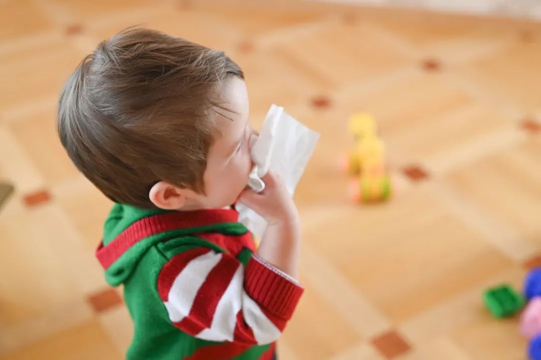 9岁男孩感染甲流被送进icu,9岁男孩感染甲流