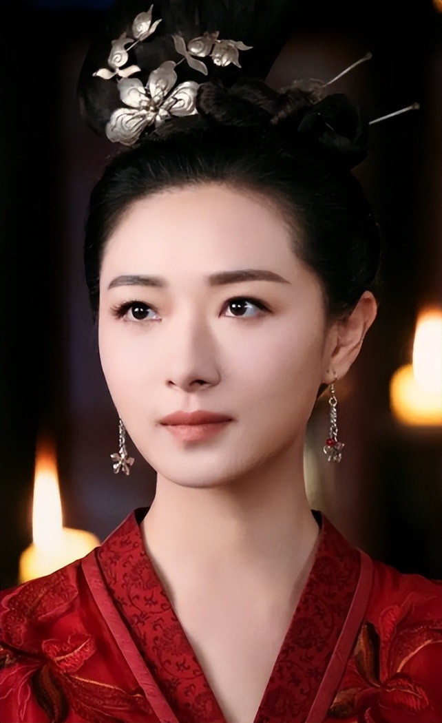 万茜直播女儿背诗视频,万茜女儿背古诗