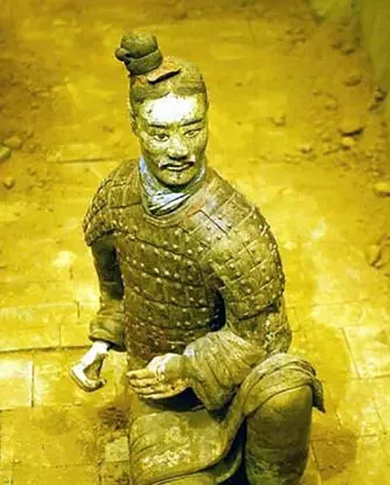 兵马俑中神秘的一张脸,兵马俑中最诡异的一张脸图片