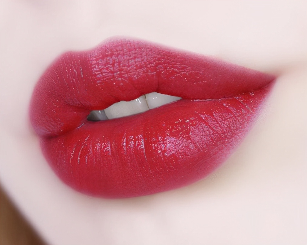 兰蔻口红有效期在哪里看,dior口红有效期