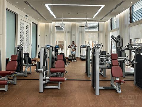 阿联酋丽思卡尔顿,阿联酋野奢帐篷