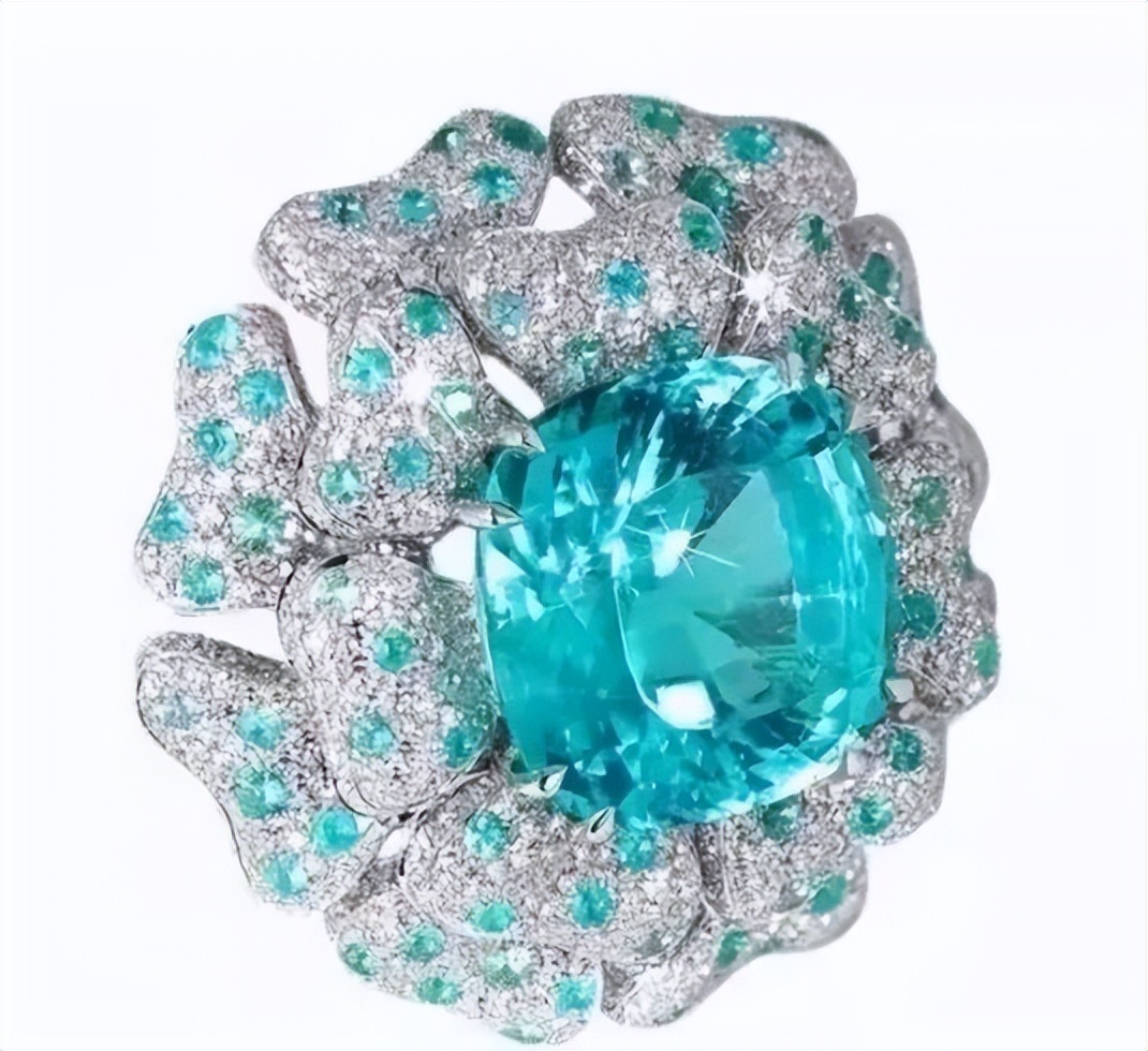 10种最漂亮的宝石,大自然中天然的蓝色宝石