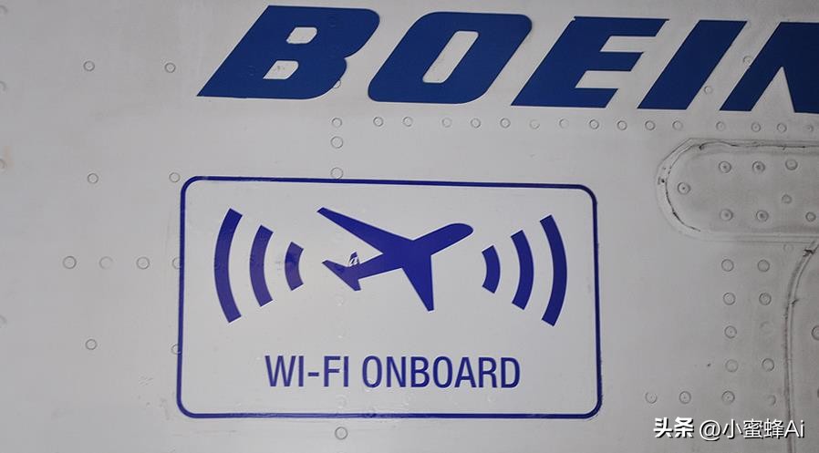 空姐说不能下飞机怎么办,空姐坐飞机遇到乘客要电话怎么办