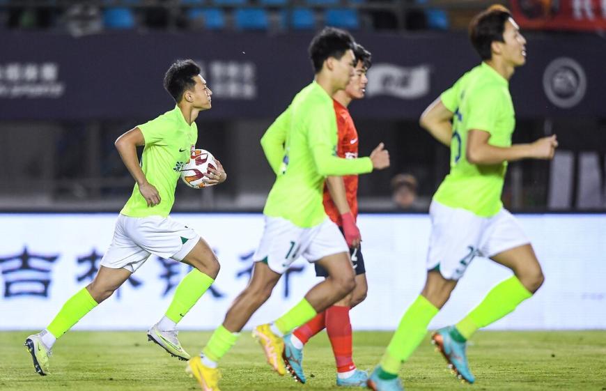 中超深圳队戴伟浚个人资料简介,戴伟浚本赛季中超数据